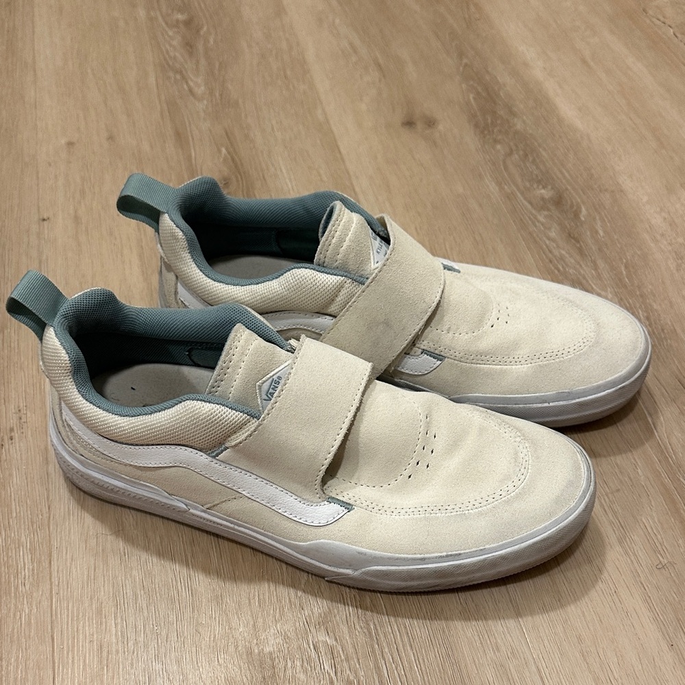 Vans Men’s 10.5 Kyle Walker Velcro Strap Cream and Green Sneakers